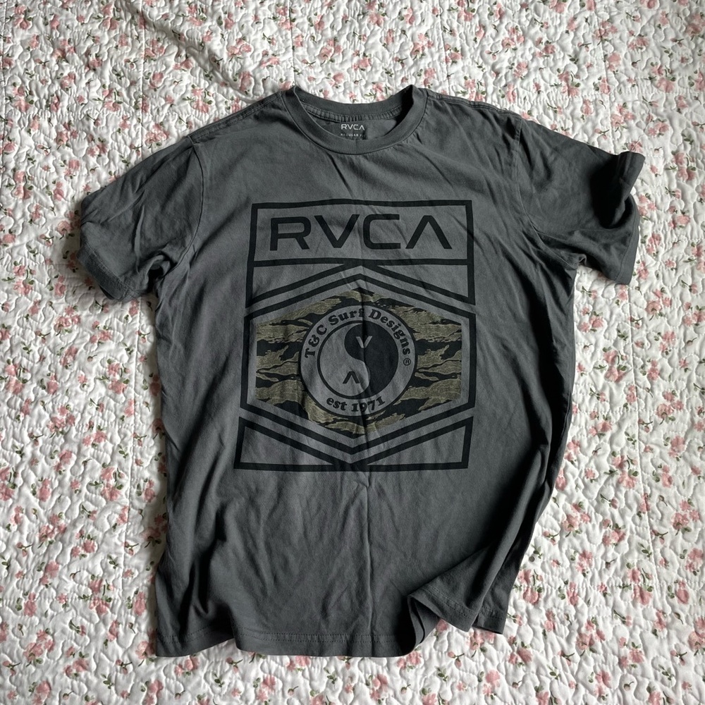 New! RVCA shirt